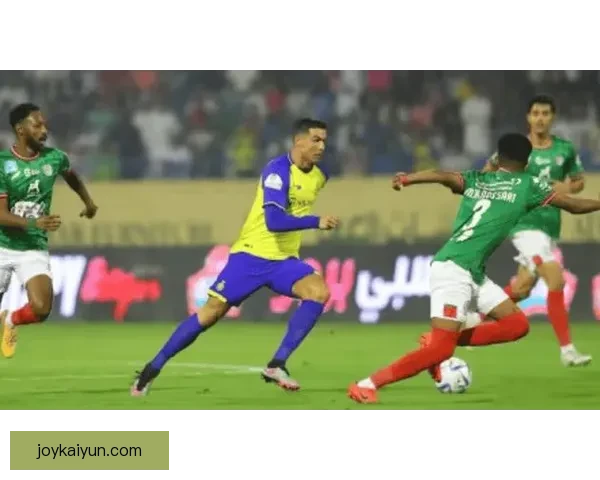 亨克中场组织能力近期表现稳健，攻防转换效率持续提升